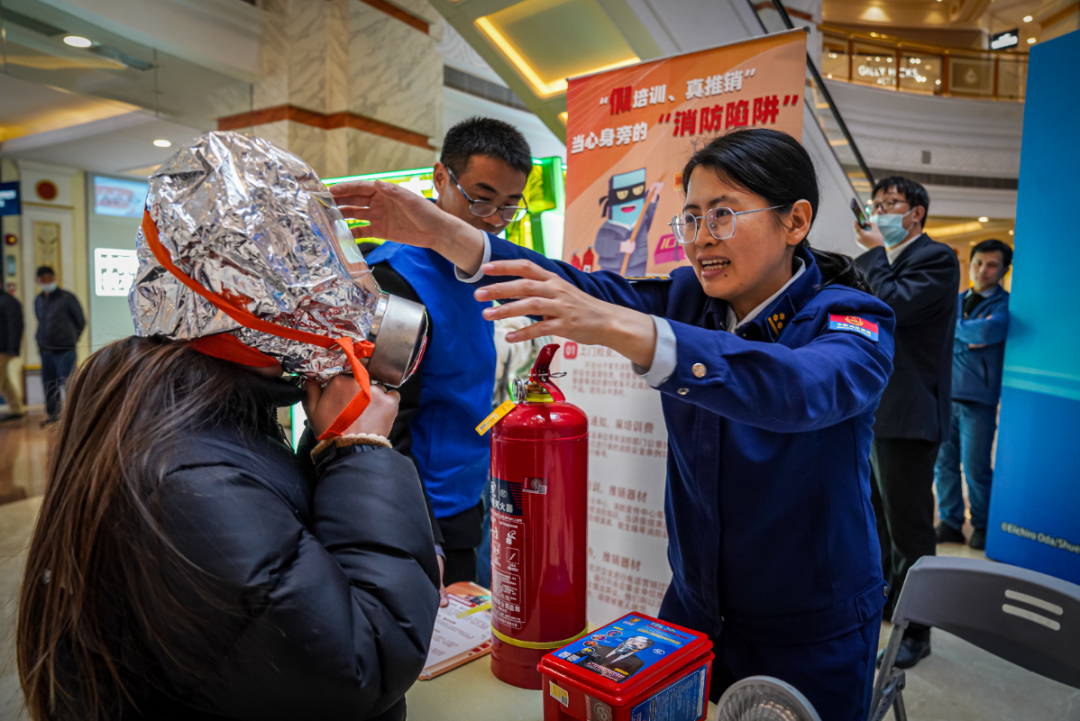 半岛官网下载：半岛官网入口：消防产品真假难辨？“蓝朋友”现场一一解答(图1)